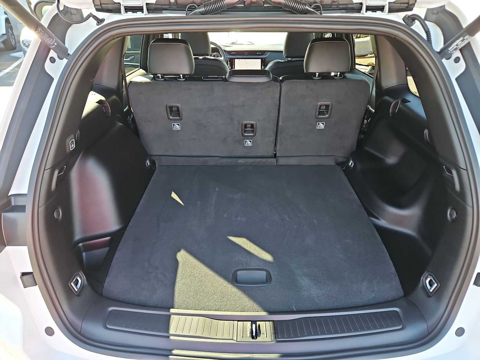 Thumbnail: 2026 Jeep Grand Cherokee - 33