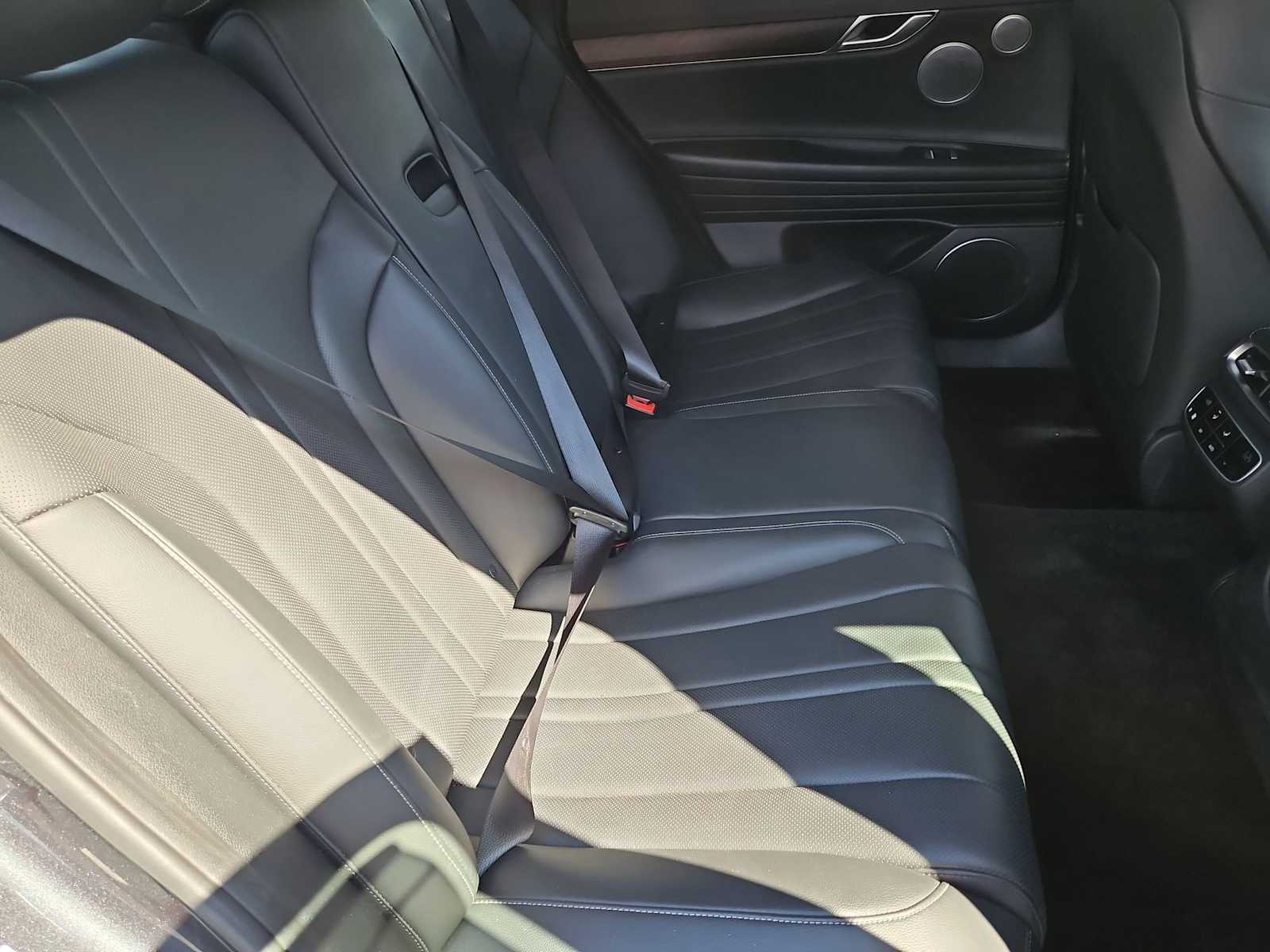 Thumbnail: 2021 Genesis G80 - 18