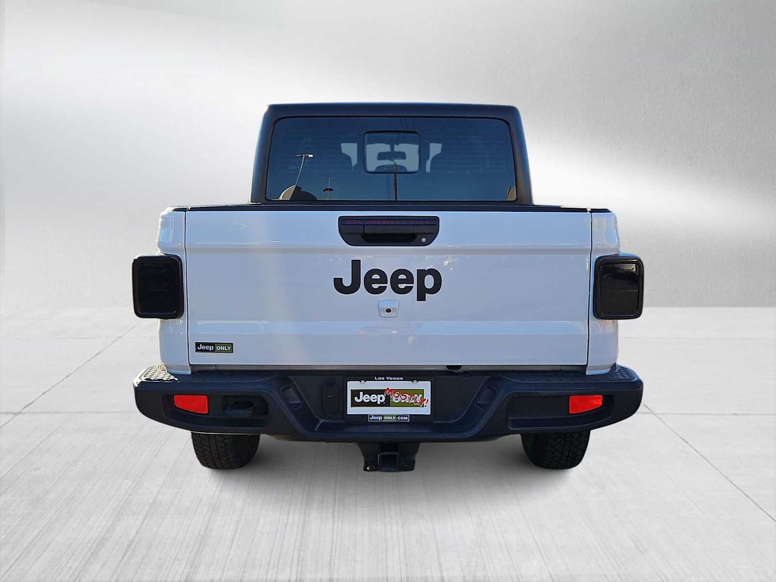 Thumbnail: 2020 Jeep Gladiator - 7