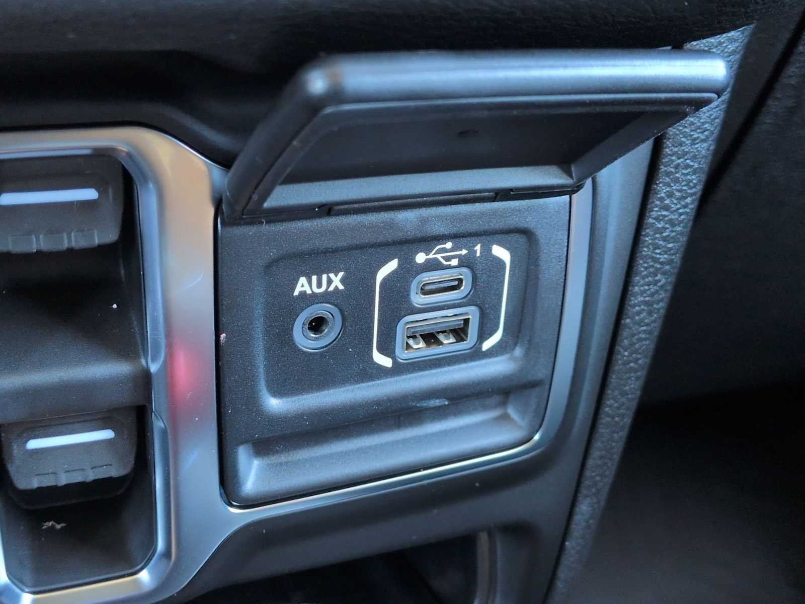 Thumbnail: 2026 Jeep Wrangler - 31