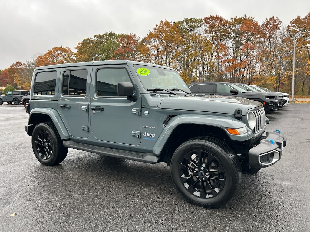 Used 2024 Jeep Wrangler 4xe Sahara SUV