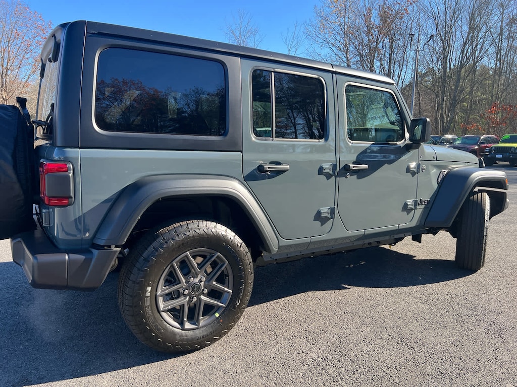 New 2026 Jeep Wrangler 4-DOOR SPORT S Sport Utility