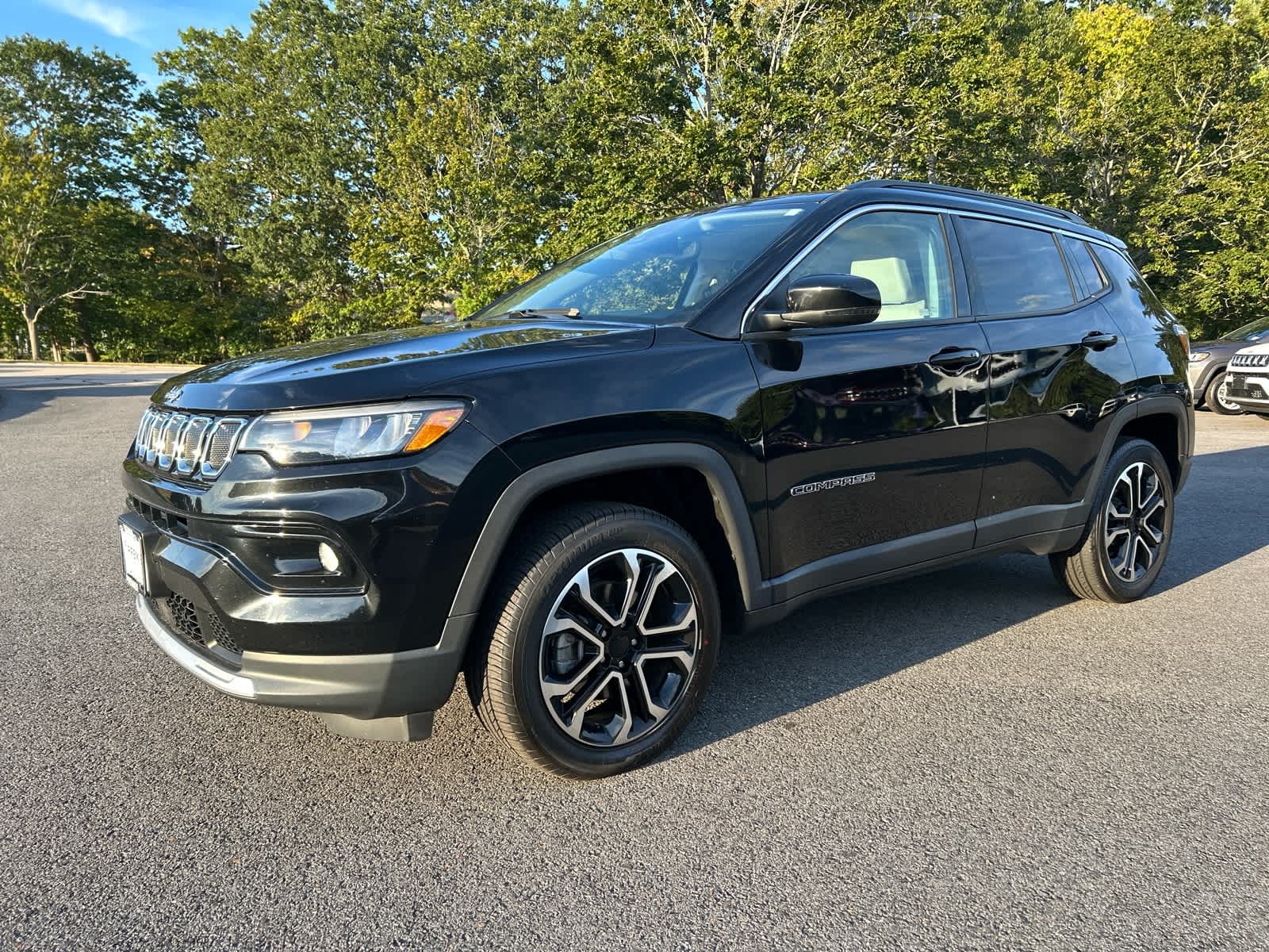 2022 Jeep Compass Limited photo 2