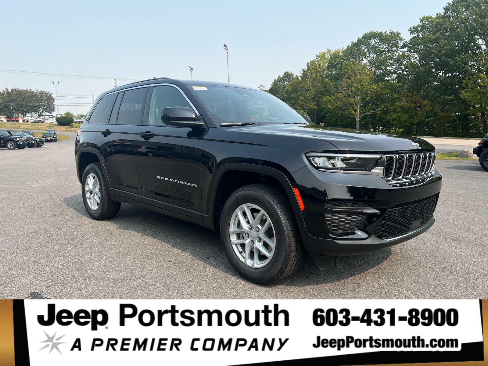 2025 Jeep Grand Cherokee Laredo's photo