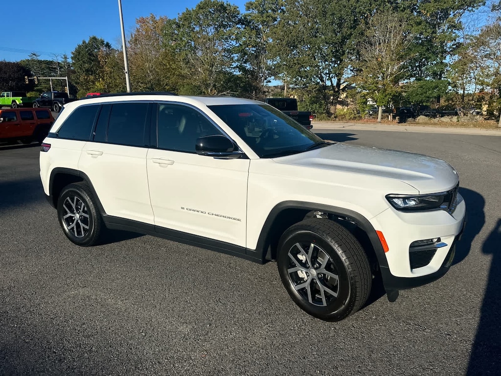 New 2025 Jeep Grand Cherokee LIMITED 4X4 Sport Utility