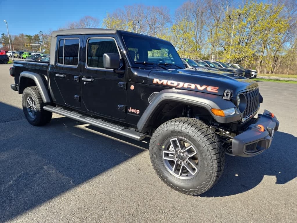 New 2026 Jeep Gladiator Mojave 4x4 Pickup