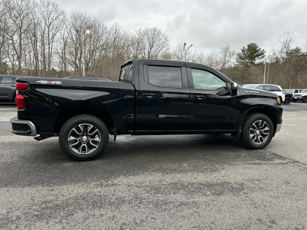 Used 2022 Chevrolet Silverado 1500 LT Truck Crew Cab