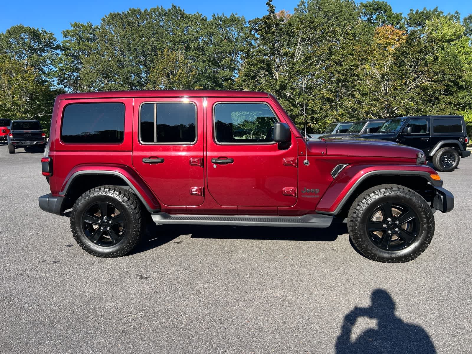 2021 Jeep Wrangler Unlimited Sahara photo 3