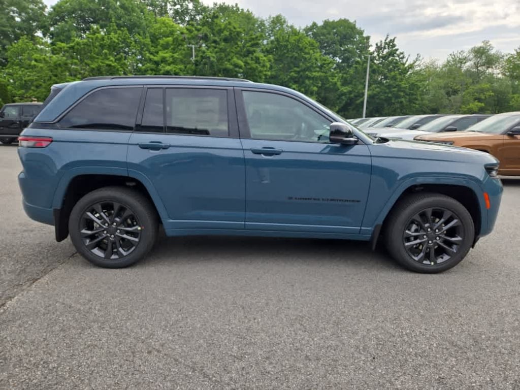 New 2026 Jeep Grand Cherokee LIMITED RESERVE 4X4 Sport Utility
