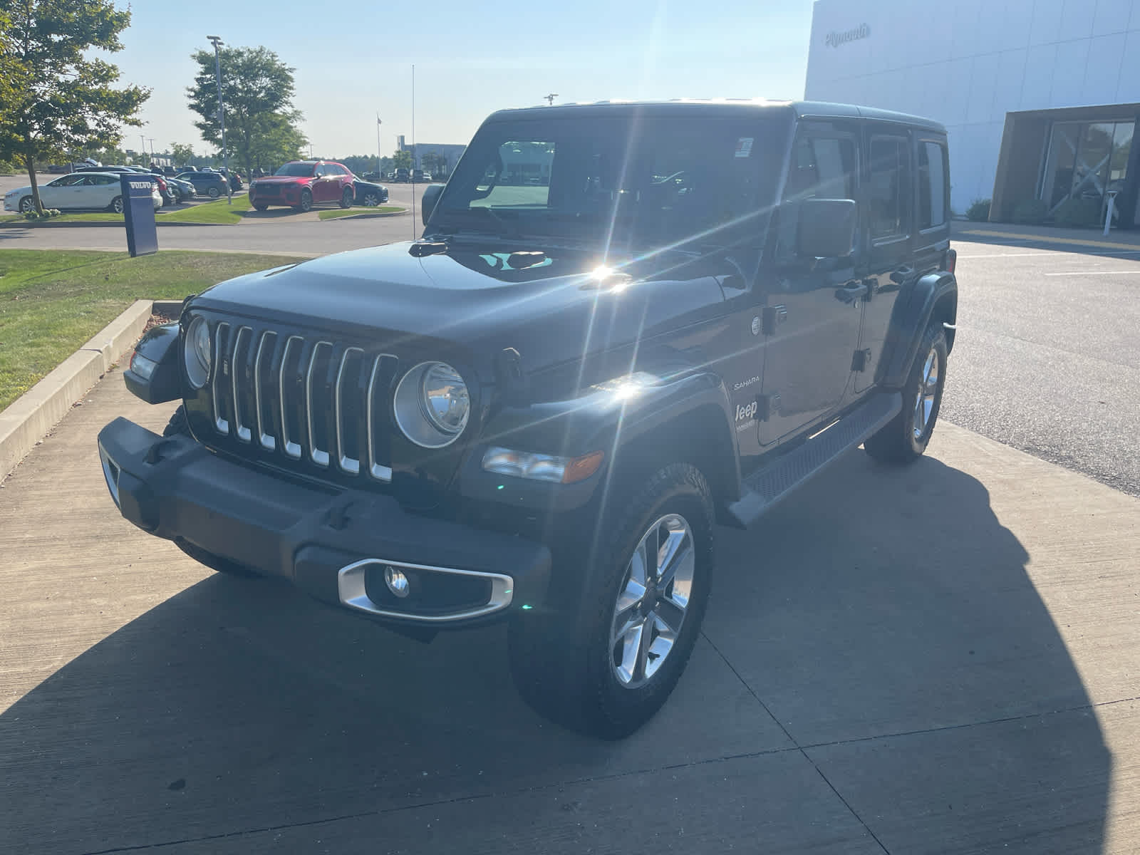 2018 Jeep Wrangler Unlimited Sahara photo 4