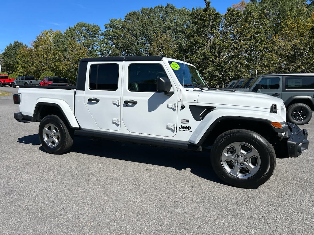 Used 2021 Jeep Gladiator Sport Truck Crew Cab