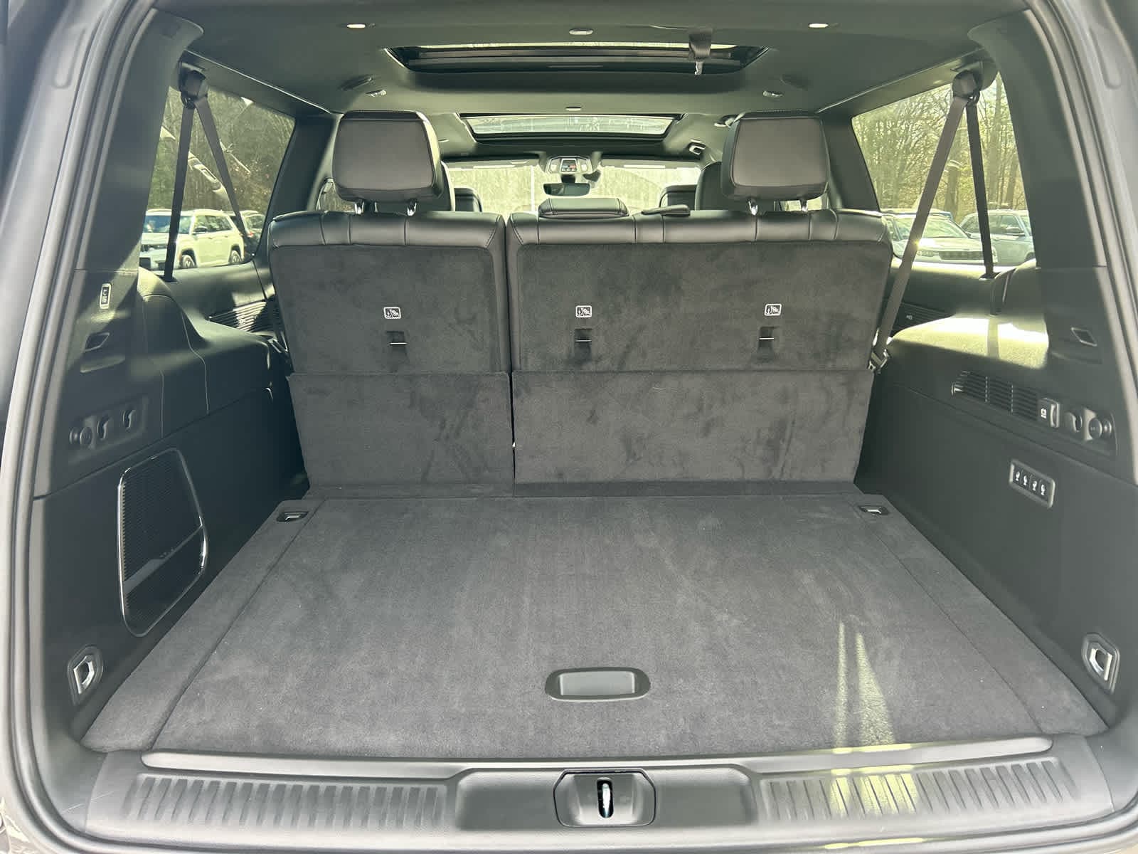 2025 Jeep Wagoneer L Series II - Photo 49