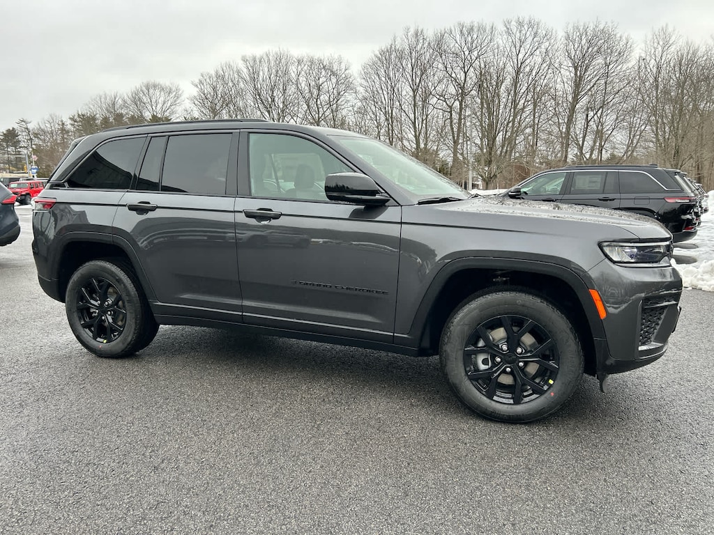 New 2026 Jeep Grand Cherokee LAREDO ALTITUDE 4X4 Sport Utility