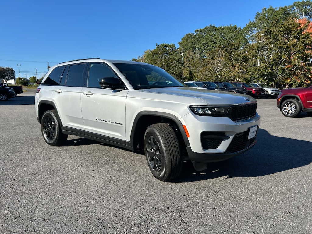 New 2025 Jeep Grand Cherokee ALTITUDE X 4X4 Sport Utility