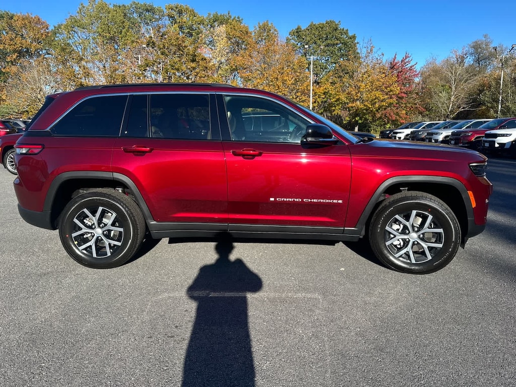 New 2025 Jeep Grand Cherokee LIMITED 4X4 Sport Utility