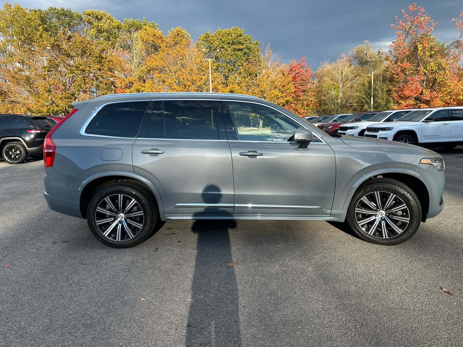 2023 Volvo XC90 B5 AWD Plus photo 3