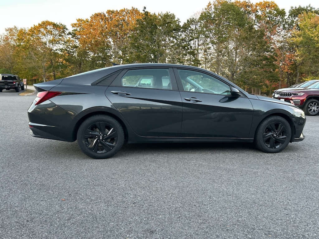 Used 2021 Hyundai Elantra SEL Sedan