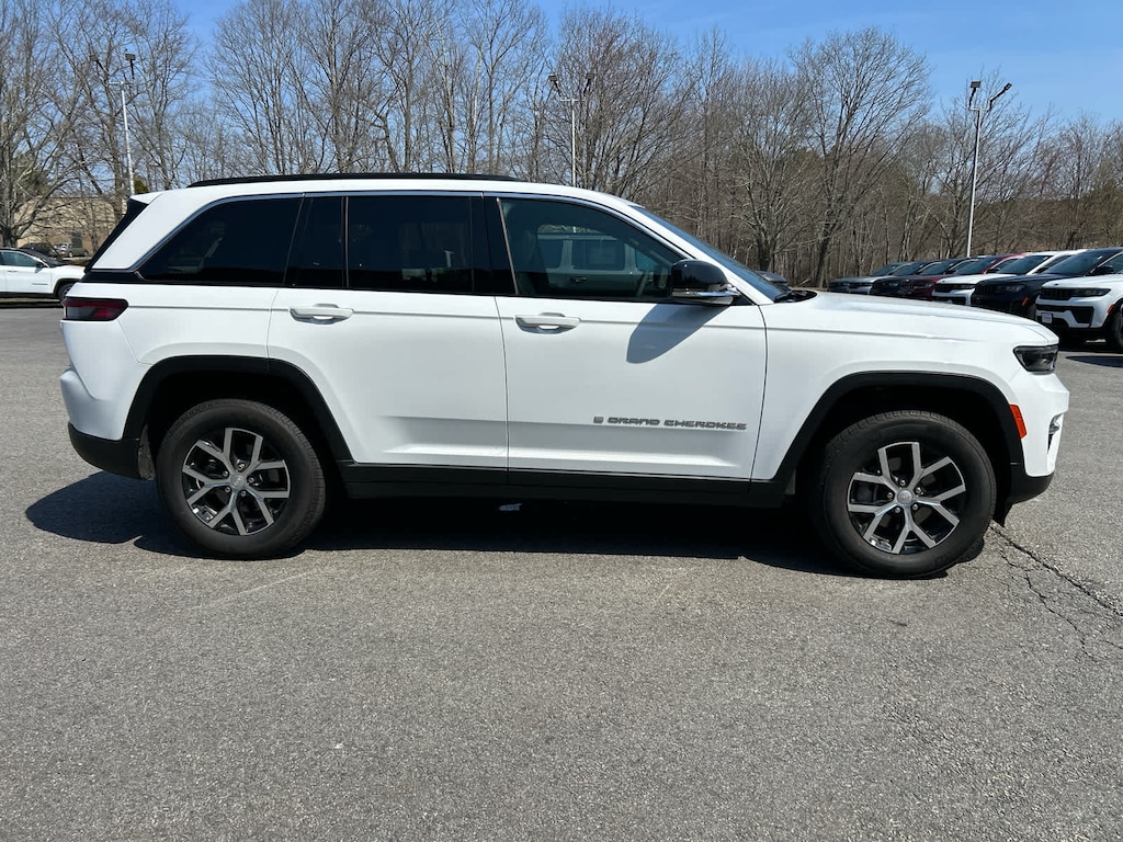 Used 2025 Jeep Grand Cherokee Limited SUV