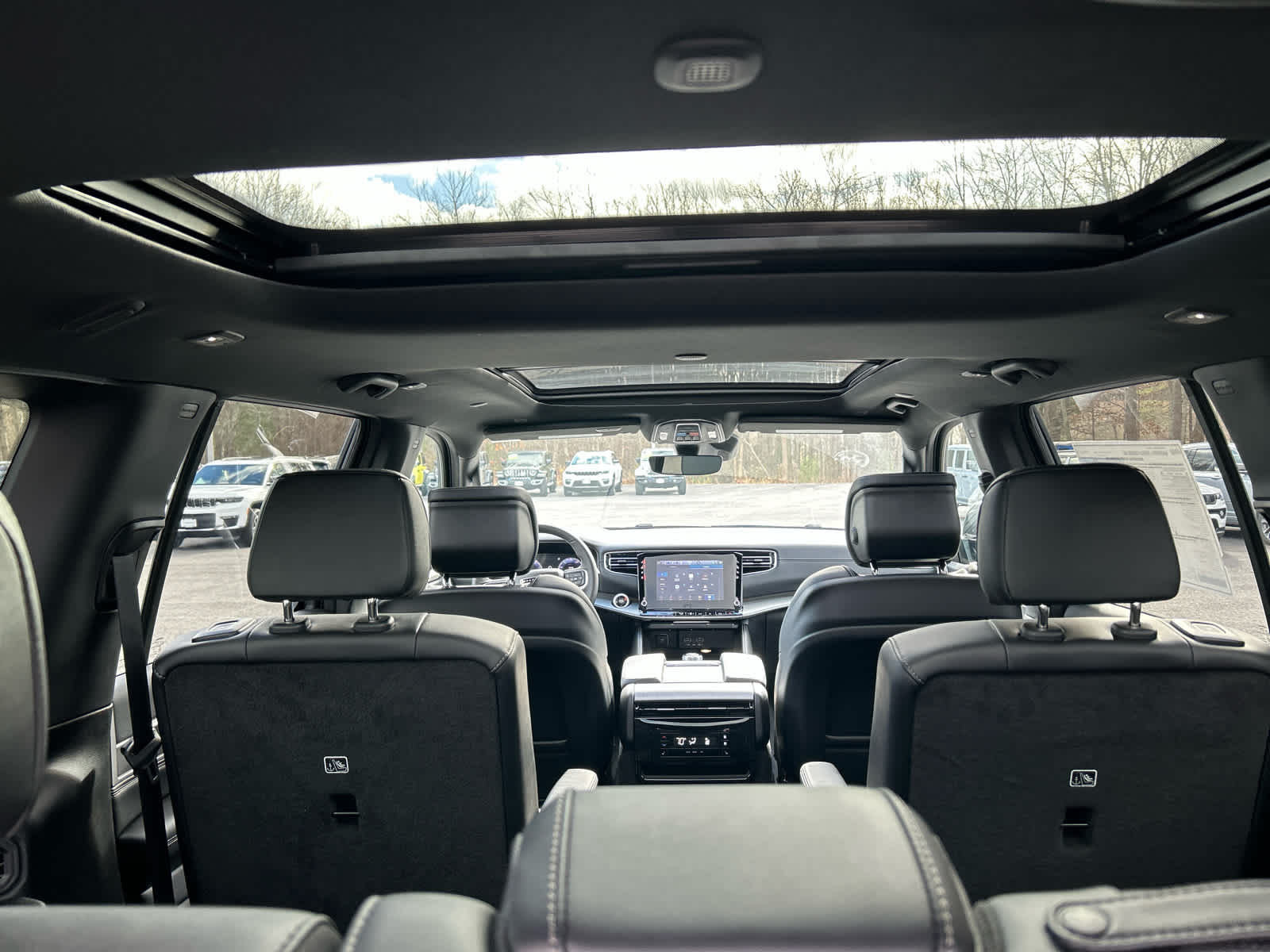 2025 Jeep Wagoneer L Series II - Photo 53