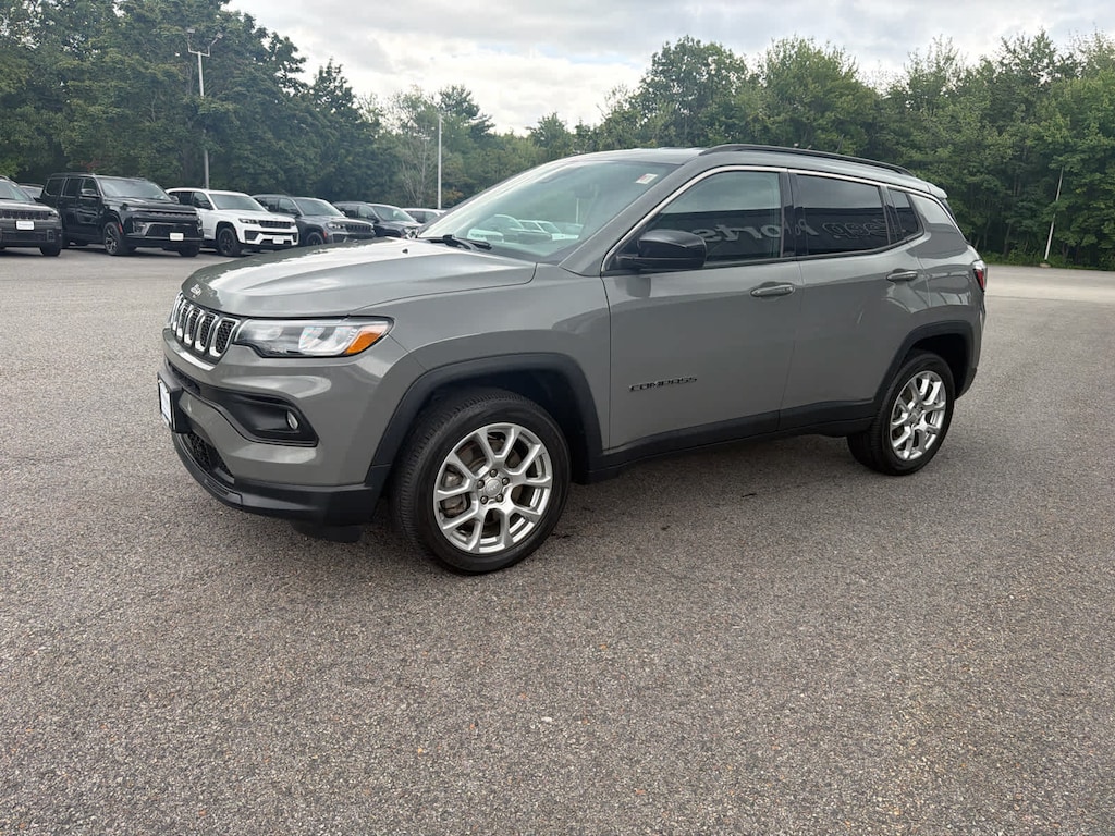 Used 2023 Jeep Compass Latitude Lux SUV