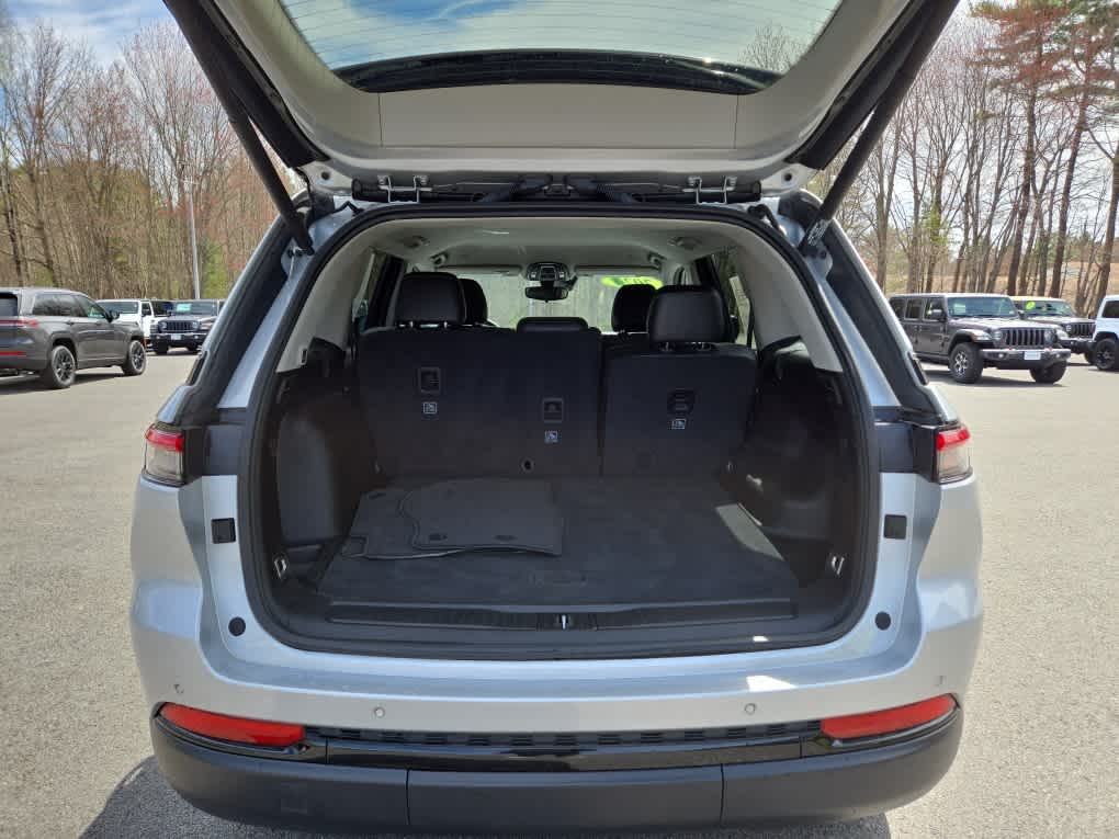 2023 Jeep Grand Cherokee Limited - Photo 32