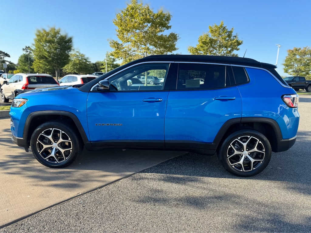 Used 2024 Jeep Compass Limited SUV