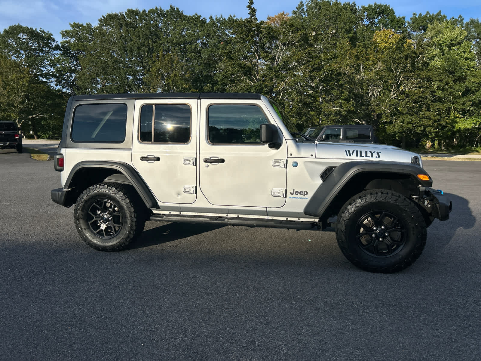 2024 Jeep Wrangler 4xe Sport photo 3