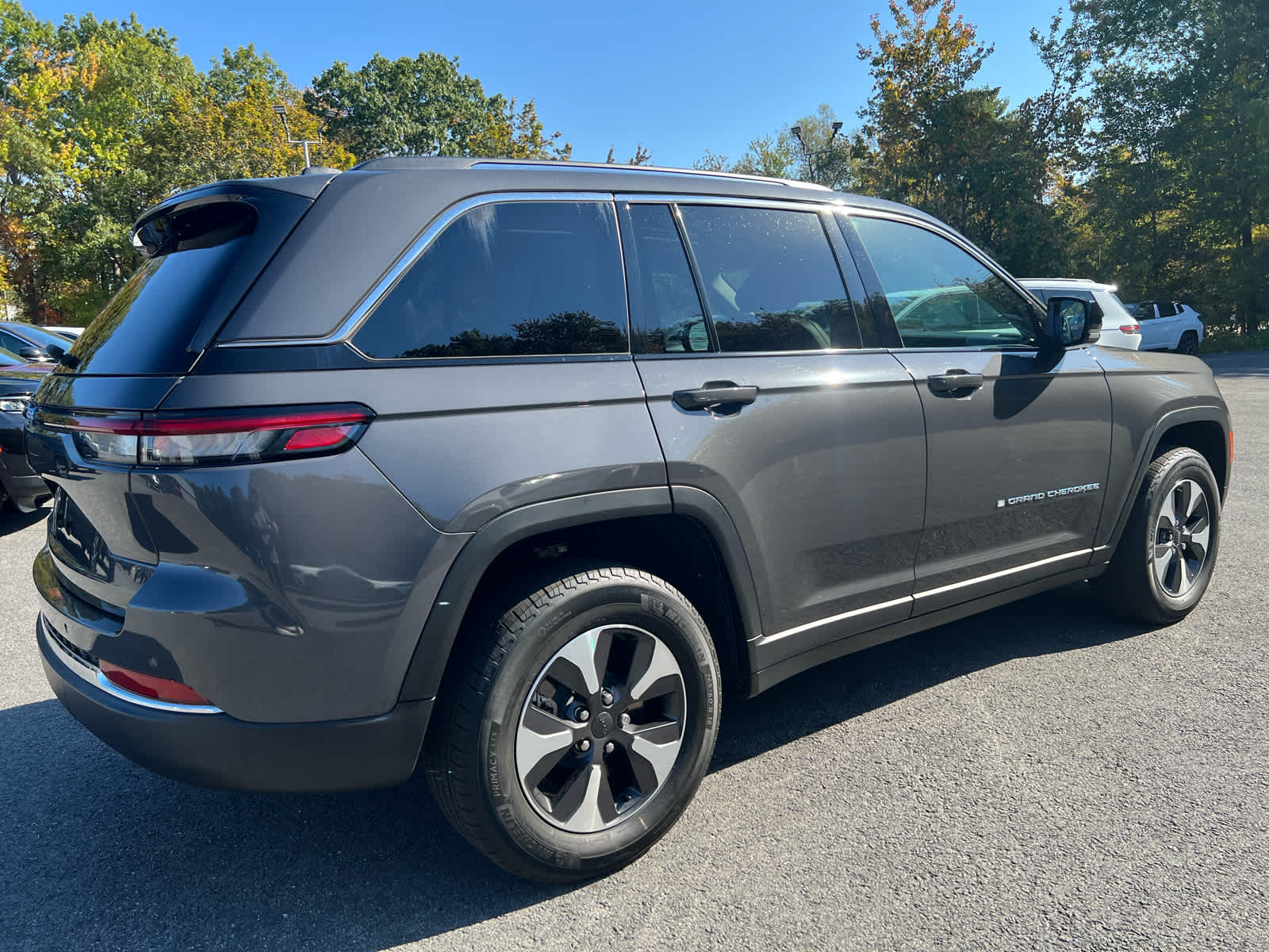 2024 Jeep Cherokee Limited 4xe photo 3