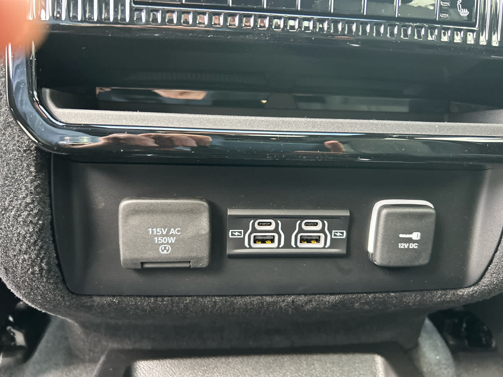 2025 Jeep Wagoneer L Series II - Photo 47