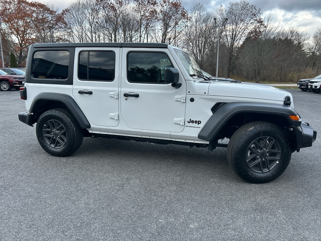New 2026 Jeep Wrangler 4-DOOR SPORT S Sport Utility