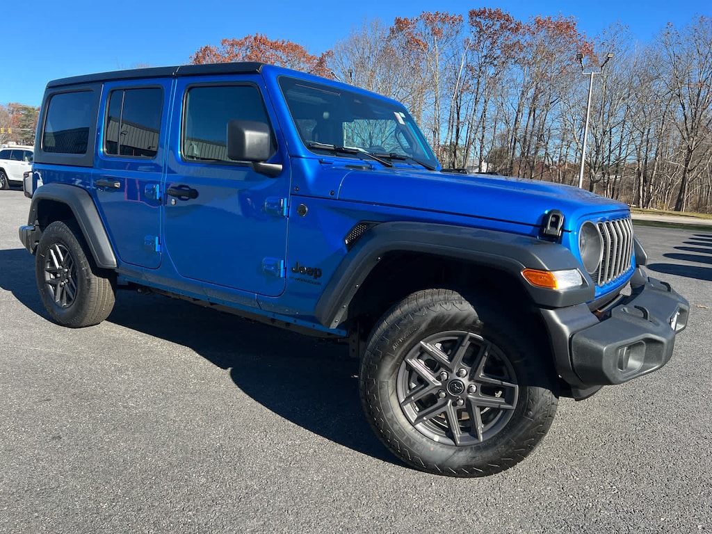 New 2026 Jeep Wrangler 4-DOOR SPORT S Sport Utility