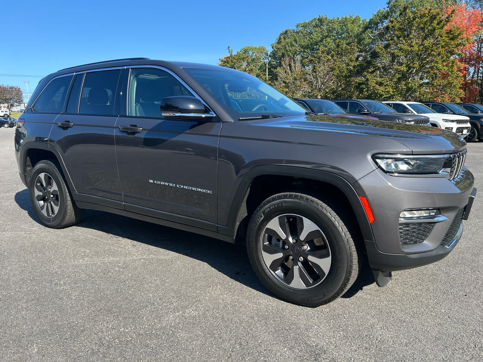 2024 Jeep Cherokee Limited 4xe photo 2