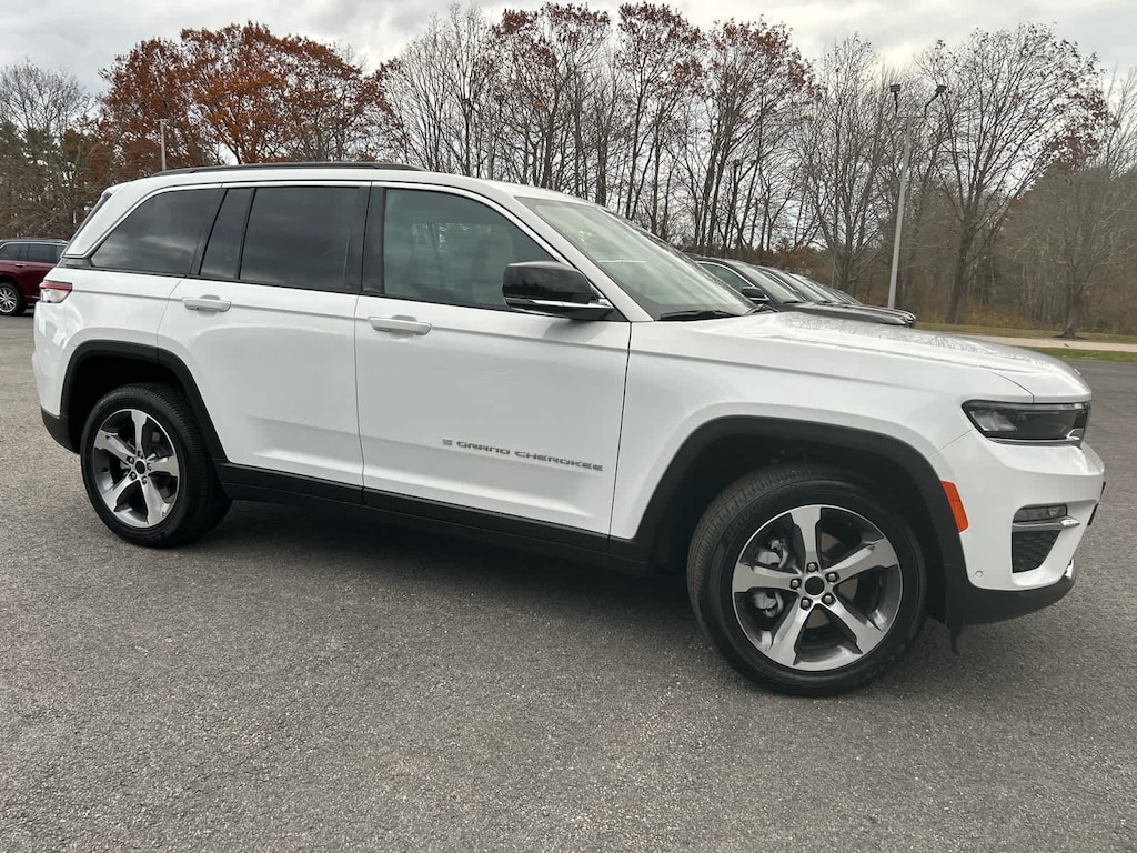 New 2025 Jeep Grand Cherokee LIMITED 4X4 Sport Utility