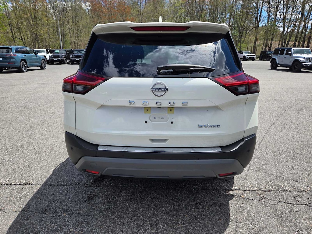 Used 2023 Nissan Rogue SV SUV