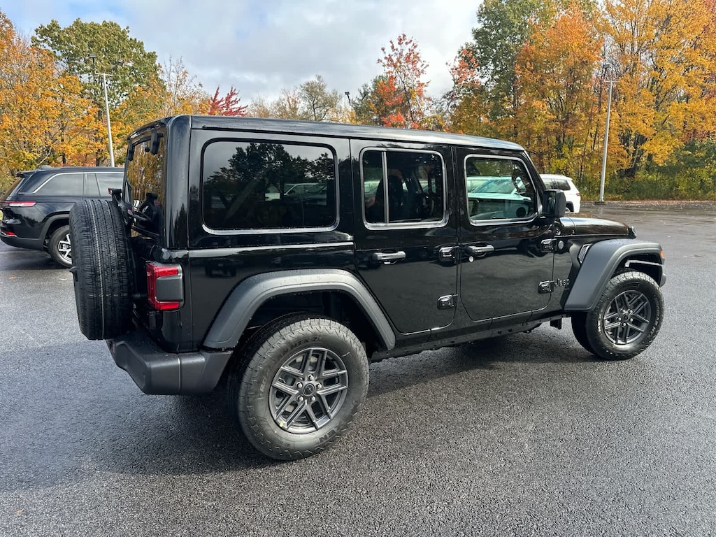 New 2026 Jeep Wrangler 4-DOOR SPORT S Sport Utility