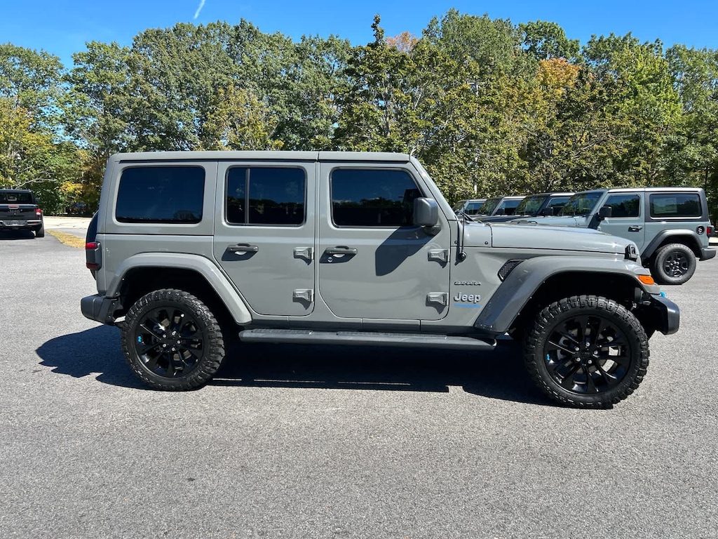 Used 2022 Jeep Wrangler Unlimited 4xe Sahara SUV