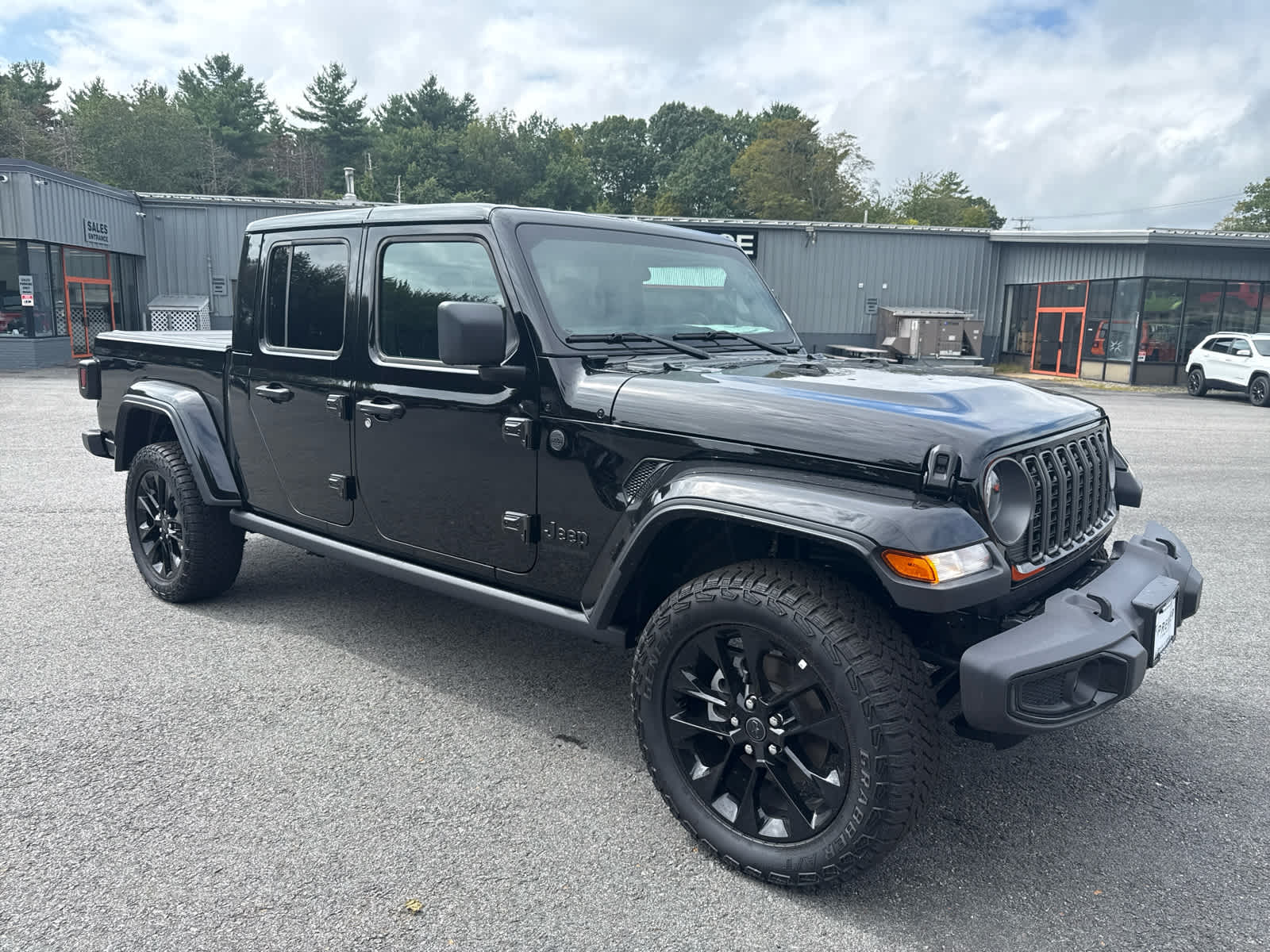 2025 Jeep Gladiator Sport photo 2