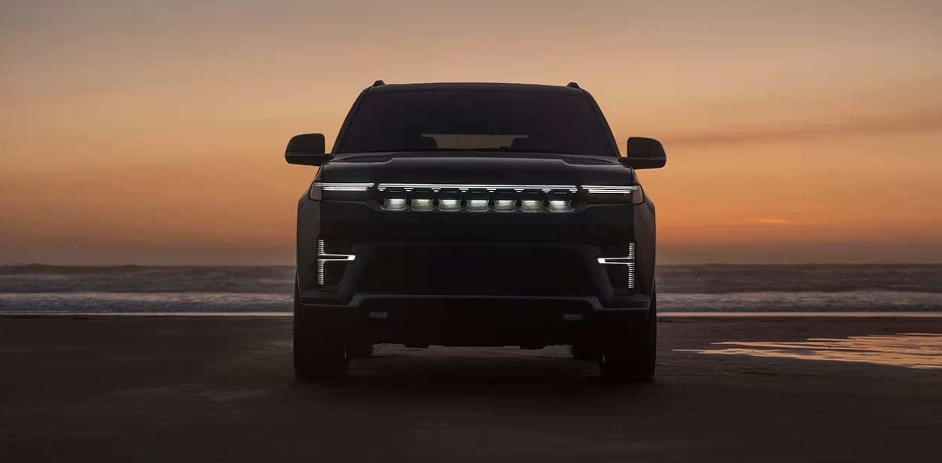 2026 Jeep Grand Wagoneer exterior, front three-quarter view