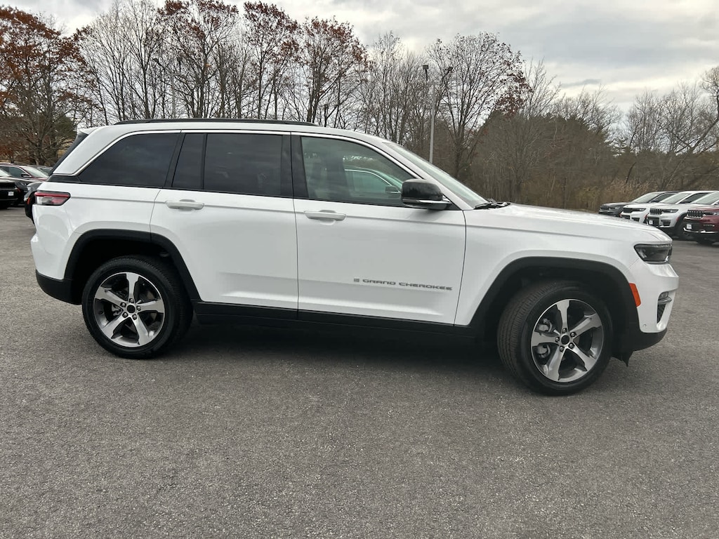 New 2025 Jeep Grand Cherokee LIMITED 4X4 Sport Utility