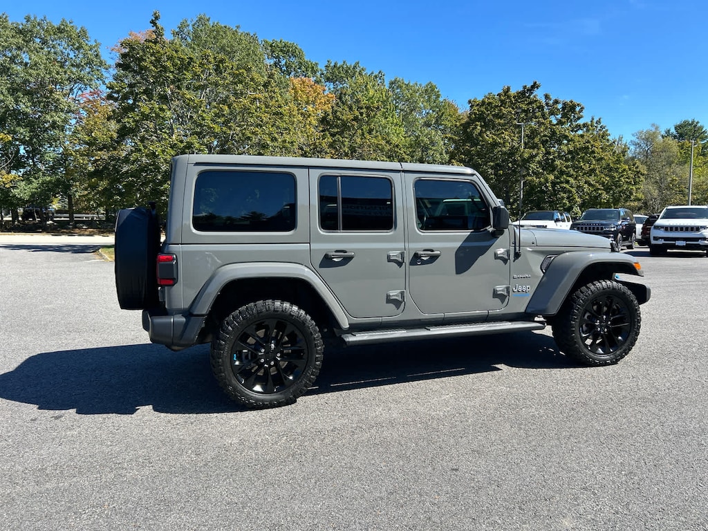 Used 2022 Jeep Wrangler Unlimited 4xe Sahara SUV