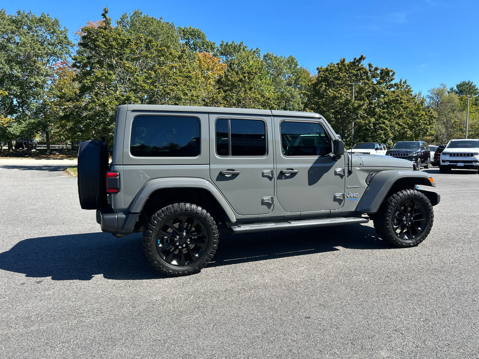 2022 Jeep Wrangler Unlimited 4xe Sahara photo 4