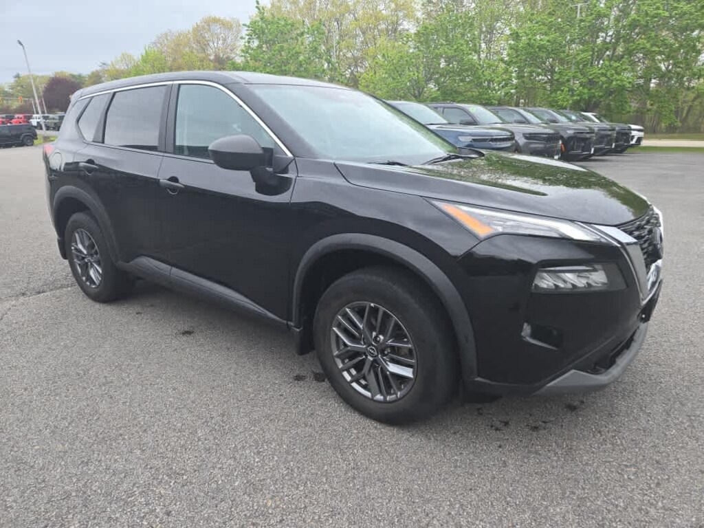 Used 2023 Nissan Rogue S SUV