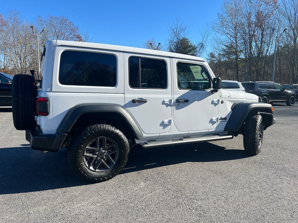 New 2026 Jeep Wrangler 4-DOOR SPORT S Sport Utility