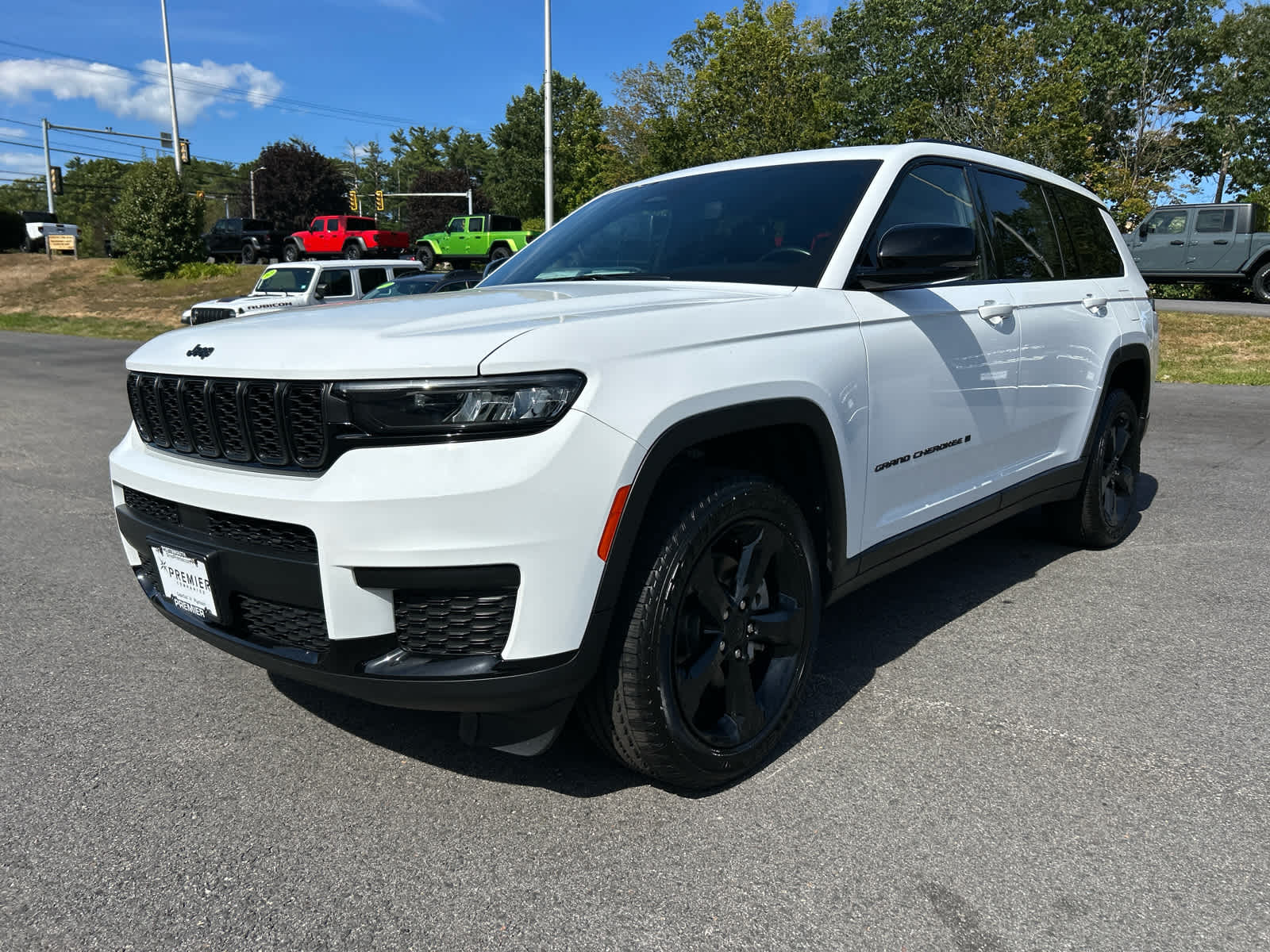 2022 Jeep Cherokee Laredo photo 3