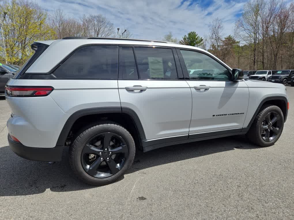 2023 Jeep Grand Cherokee Limited - Photo 3