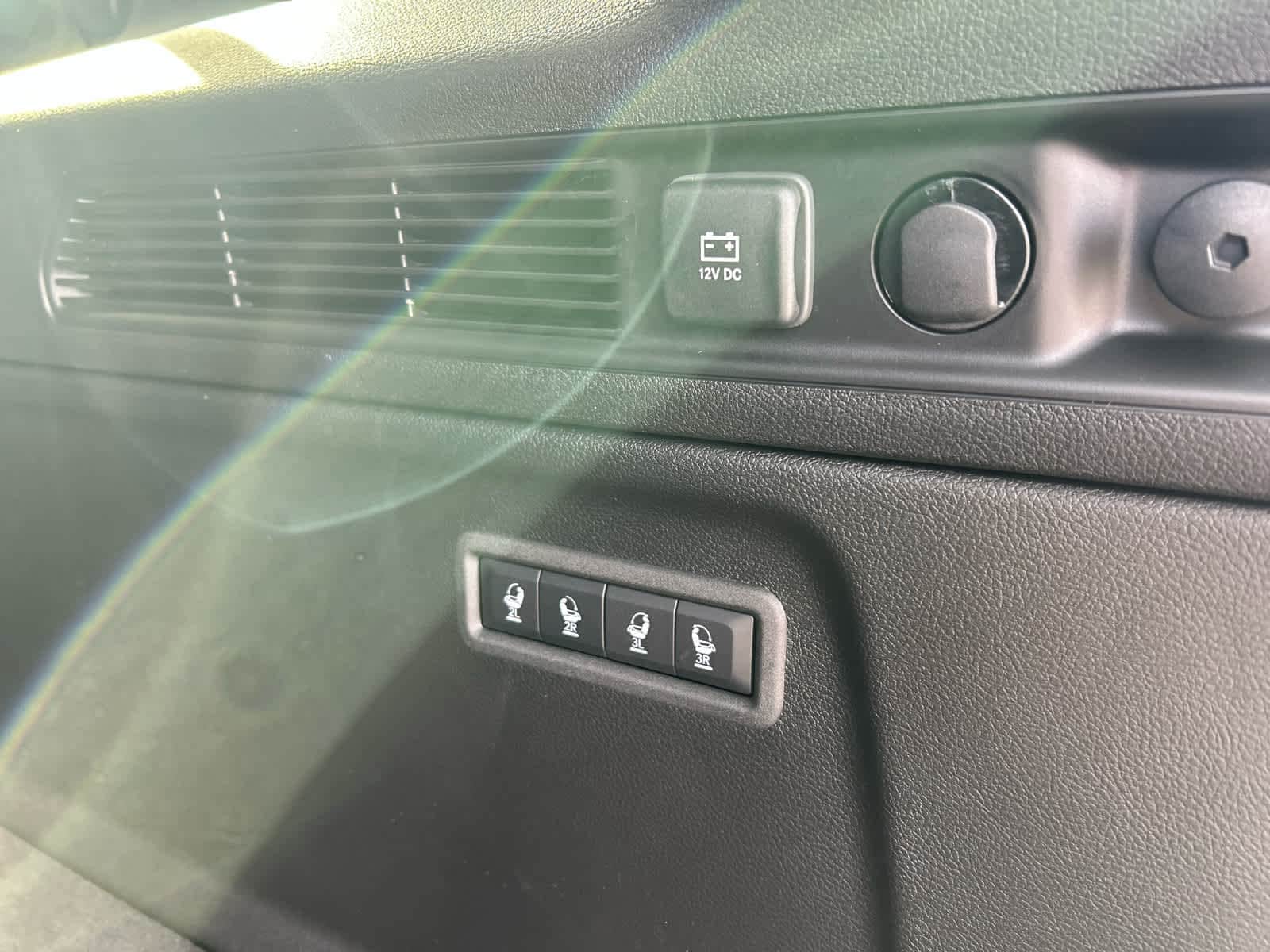 2025 Jeep Wagoneer L Series II - Photo 52