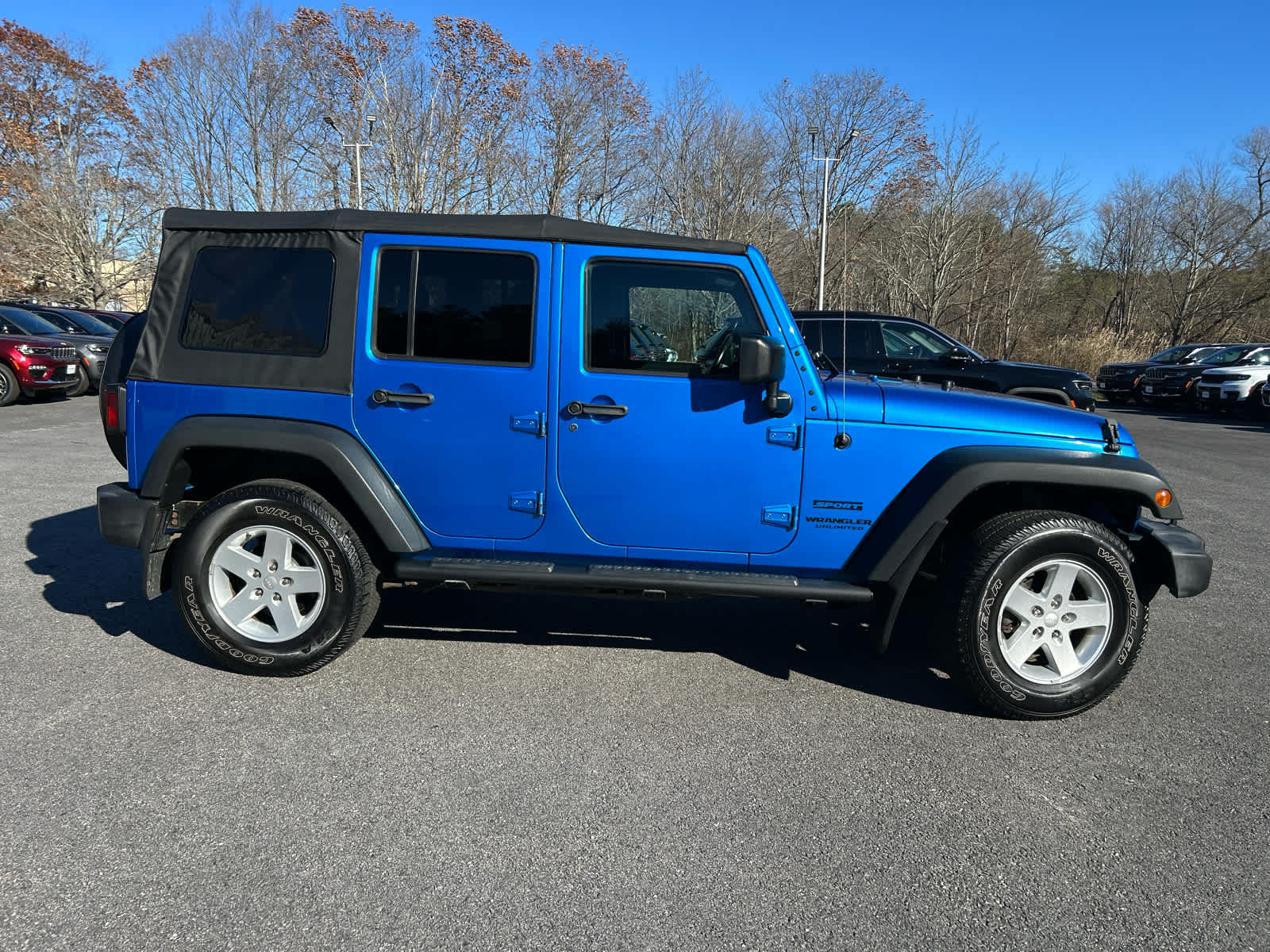 2016 Jeep Wrangler Unlimited Sport photo 4