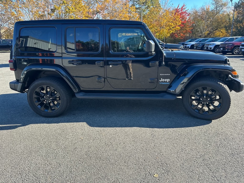 Used 2022 Jeep Wrangler Unlimited 4xe Sahara SUV