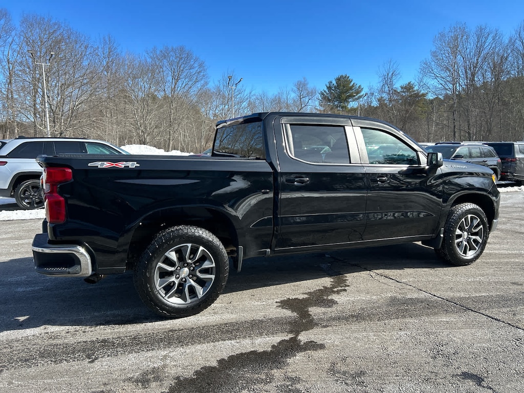 Used 2022 Chevrolet Silverado 1500 LT Truck Crew Cab