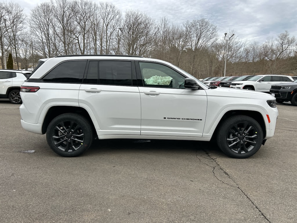 New 2026 Jeep Grand Cherokee LIMITED RESERVE 4X4 Sport Utility